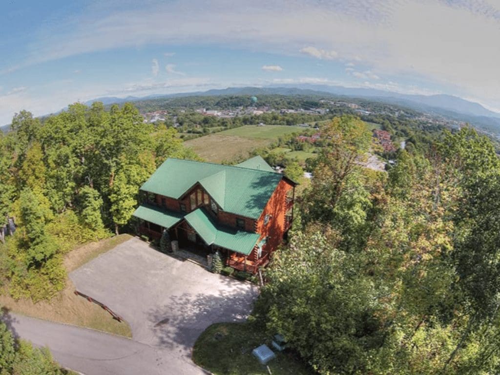 Smoky Mountain Retreat Cabin image